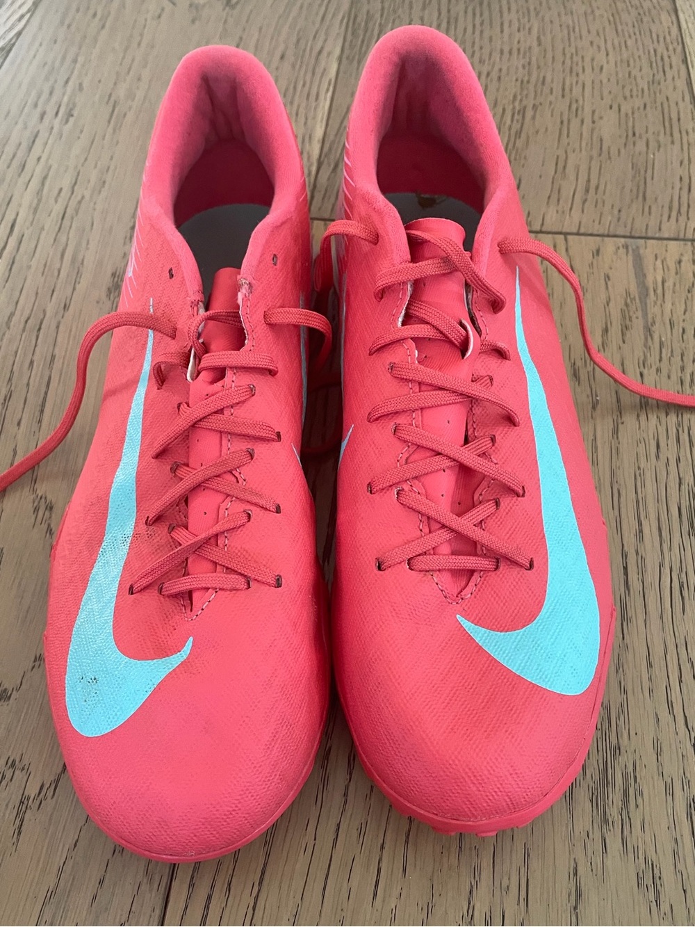 Nike Men’s Mercurial Turf Soccer Lace-Up Cleats w/ Swoosh, Size 8